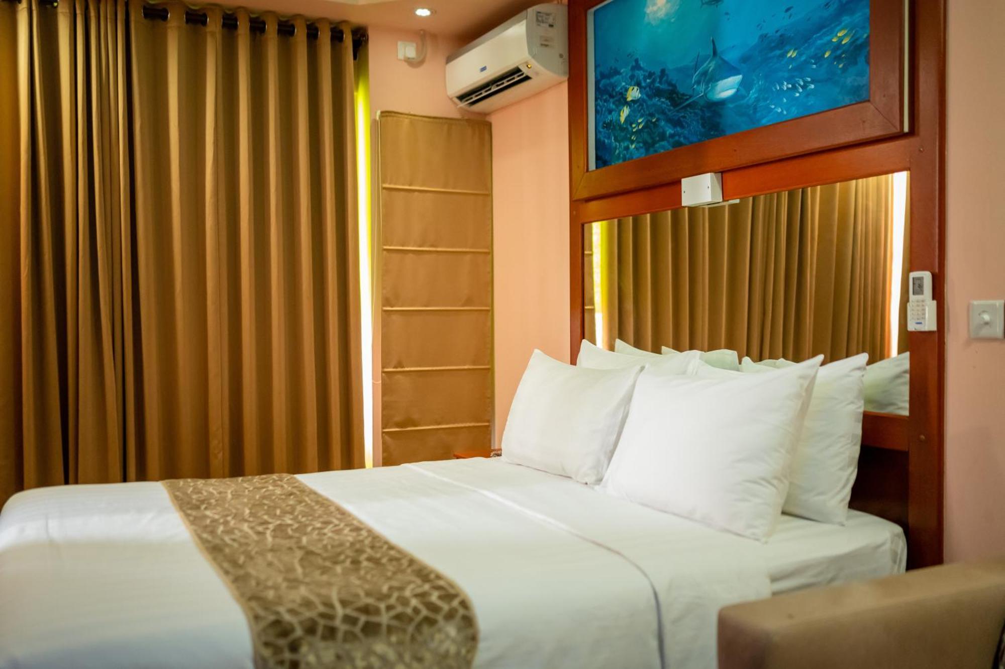 Zan Lodge Malé Exterior foto